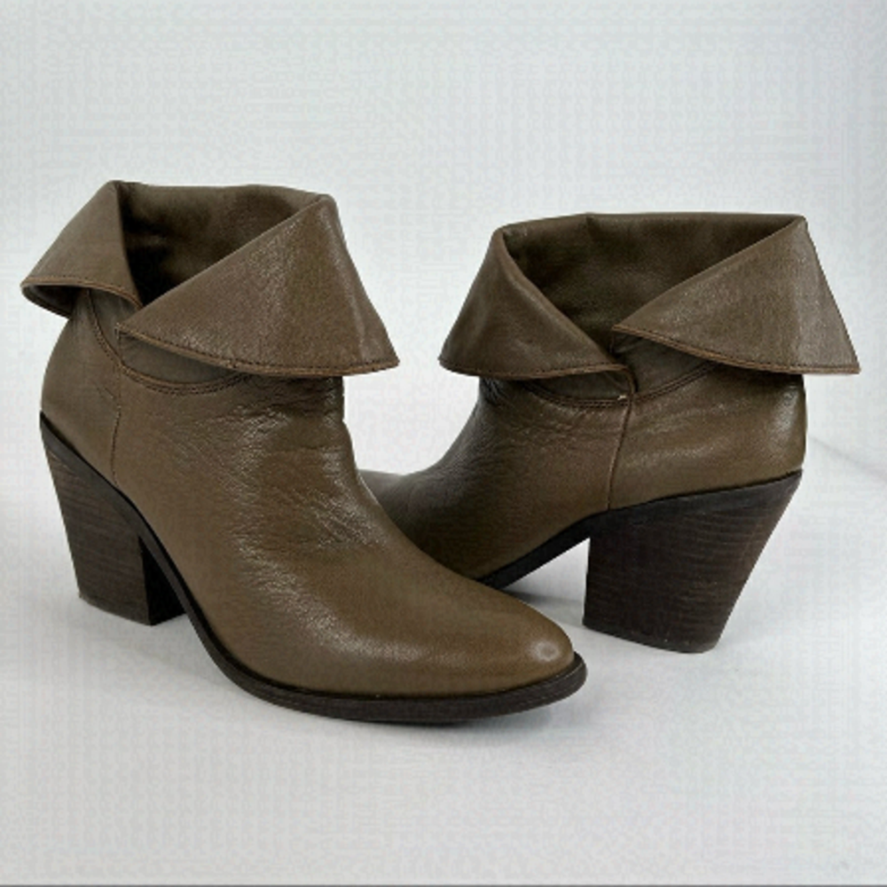 LUCKY BRAND Ethann Deep Taupe Leather Fold-over Pirate Bootie Block Heels Bootie